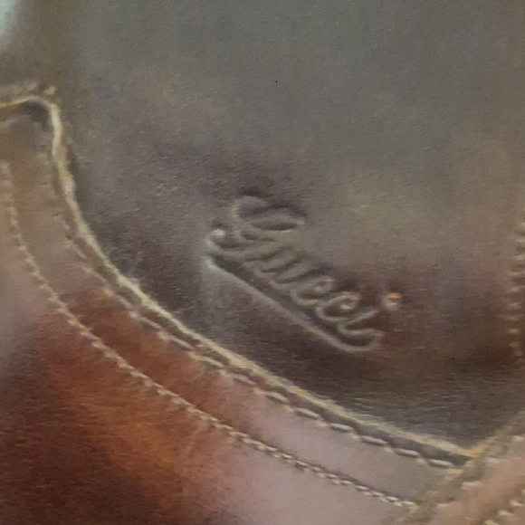 Gucci Script Loafers - Picture 2 of 6